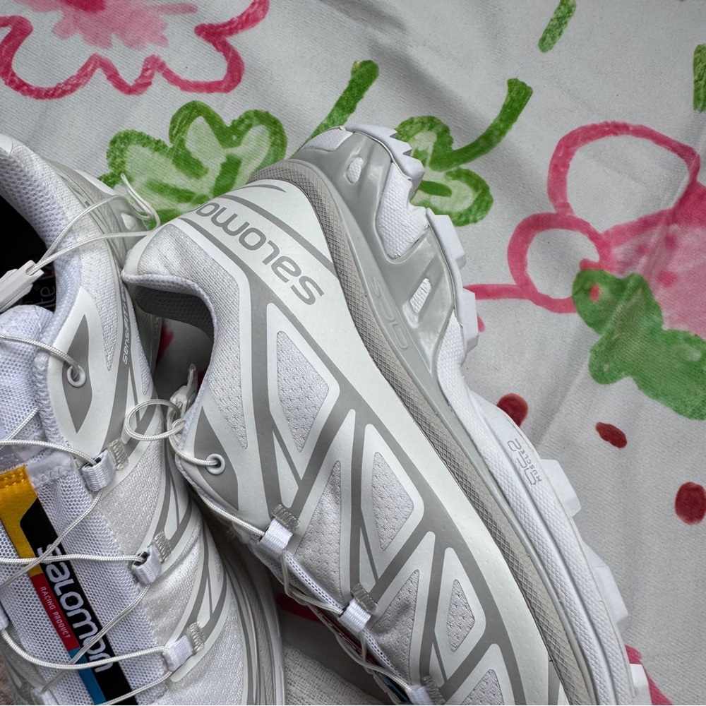 Salomon XT-6 Logo Printed Sneakers - Picture 5 of 8